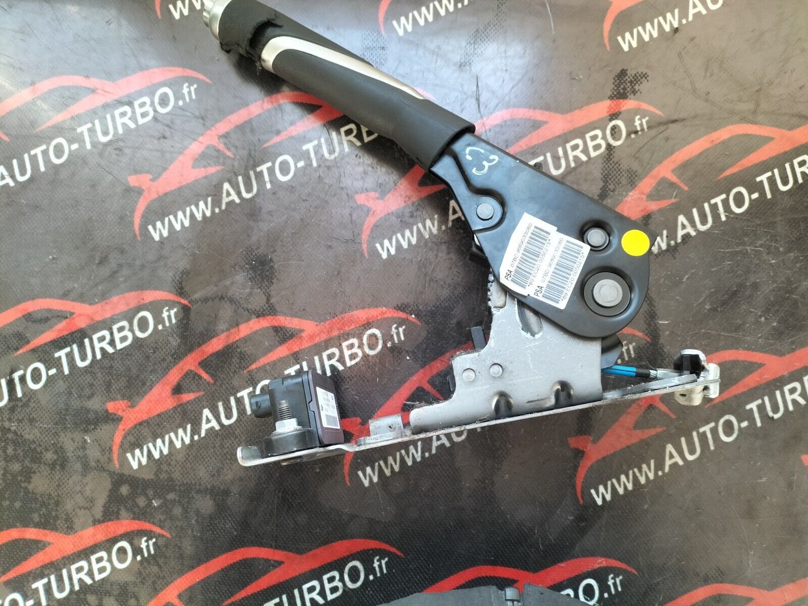 LEVIER FREIN A MAIN   CITROEN DS3 9689033080 ESP 9663737780