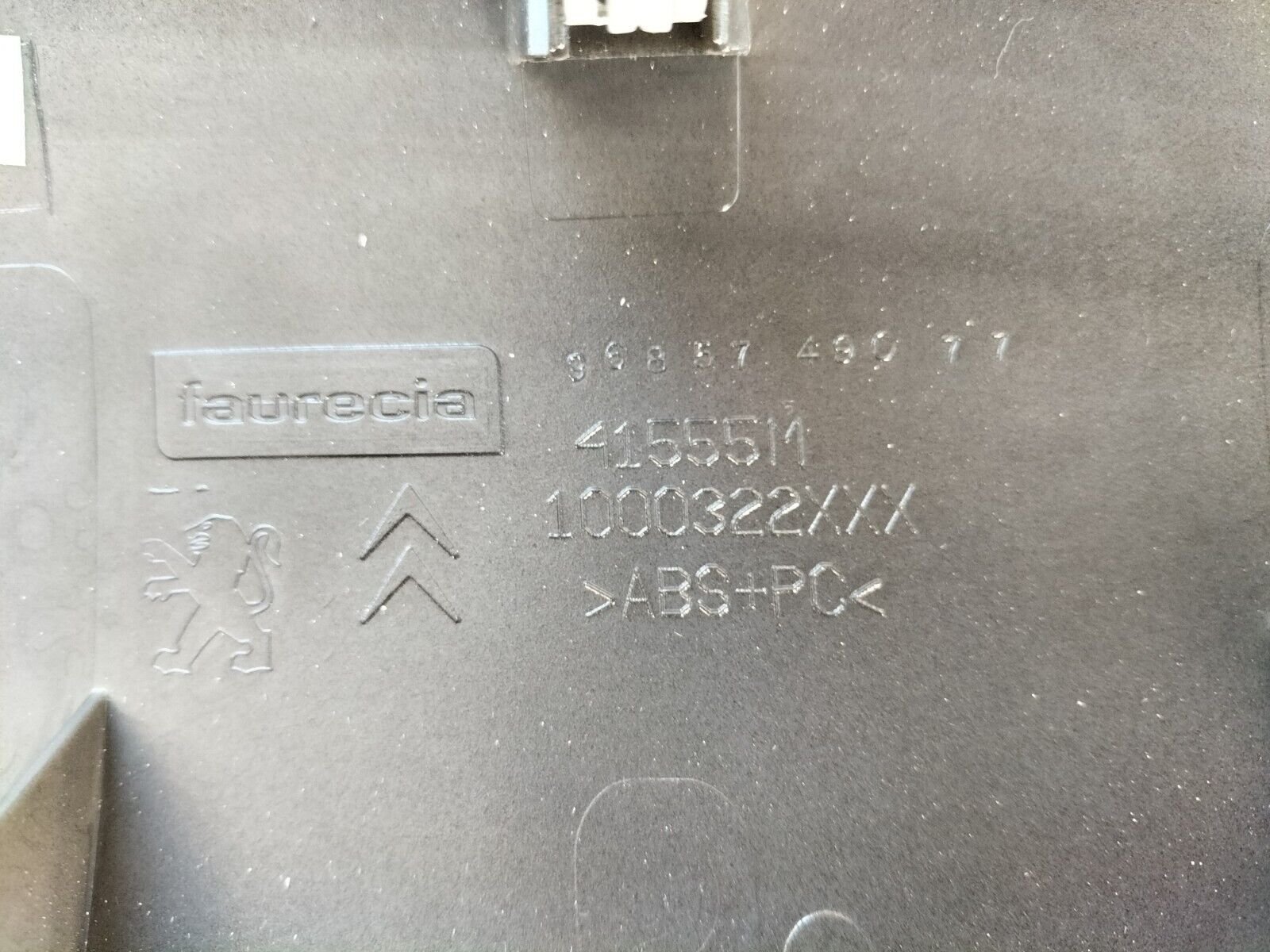 ENJOLIVEUR TABLEAU DE BORD  CITROEN DS3 9663737780