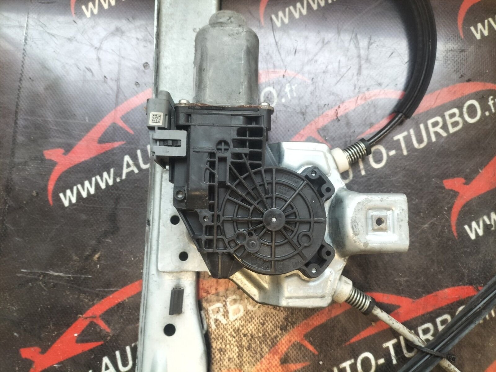 MECANISME LEVE VITRE GAUCHE CITROEN DS3  1.6 THP  156 CH 402218G, 430090C0