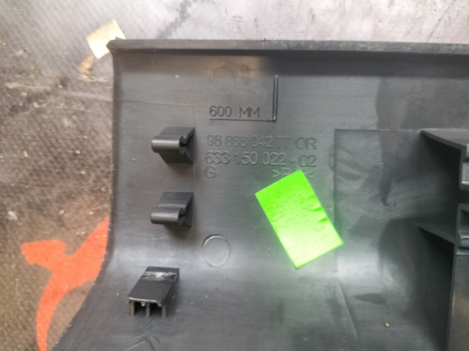 GARNITURE SEUIL DE PORTE AVANT GAUCHE CITROEN DS3  1.6 THP  156 CH 9686604277OR