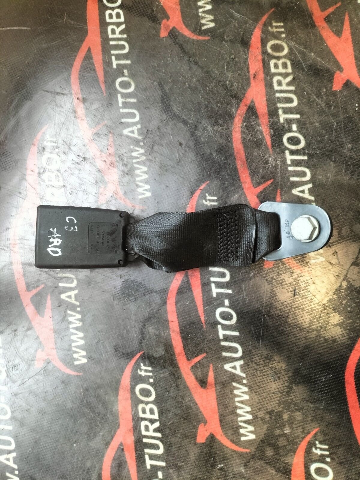 BOUCLE CEINTURES ARRIERE DROITE  CITROEN DS3  1.6 THP  9684561080