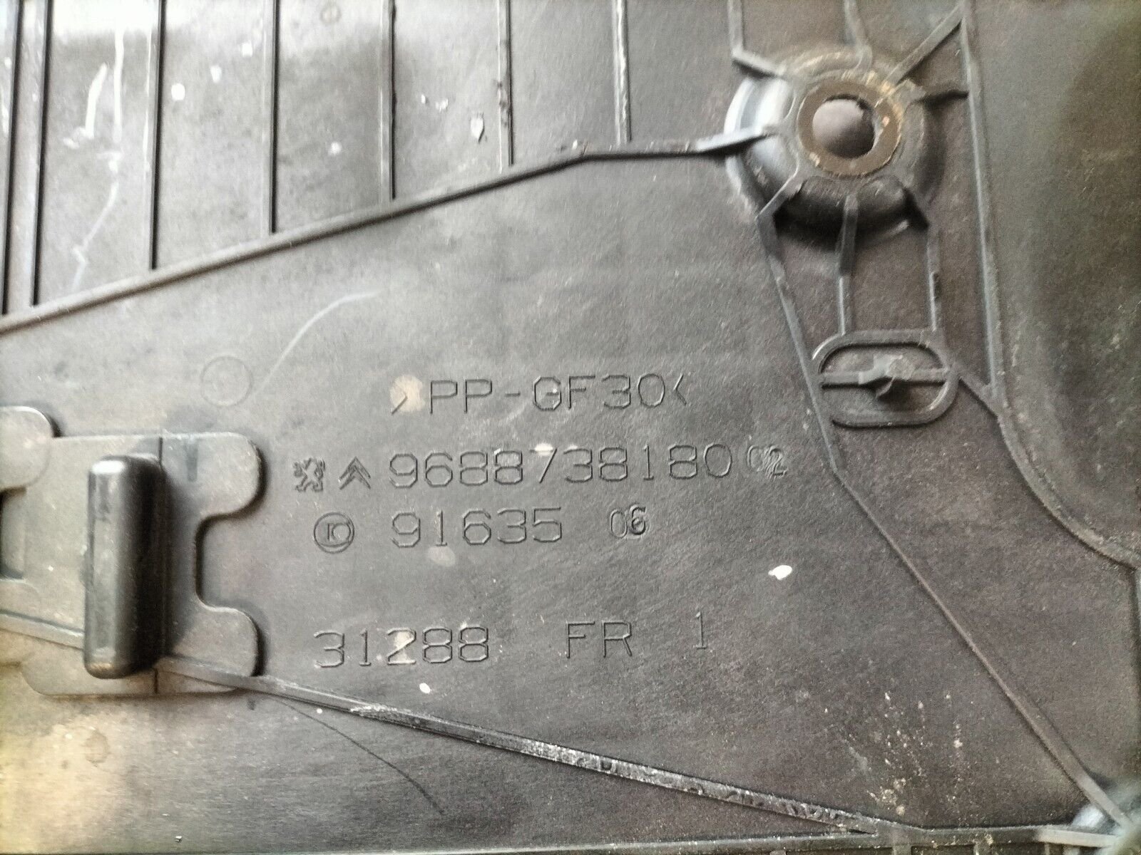 PLATEAU DE BATTERIE  CITROEN DS3  1.6 THP  9688738180