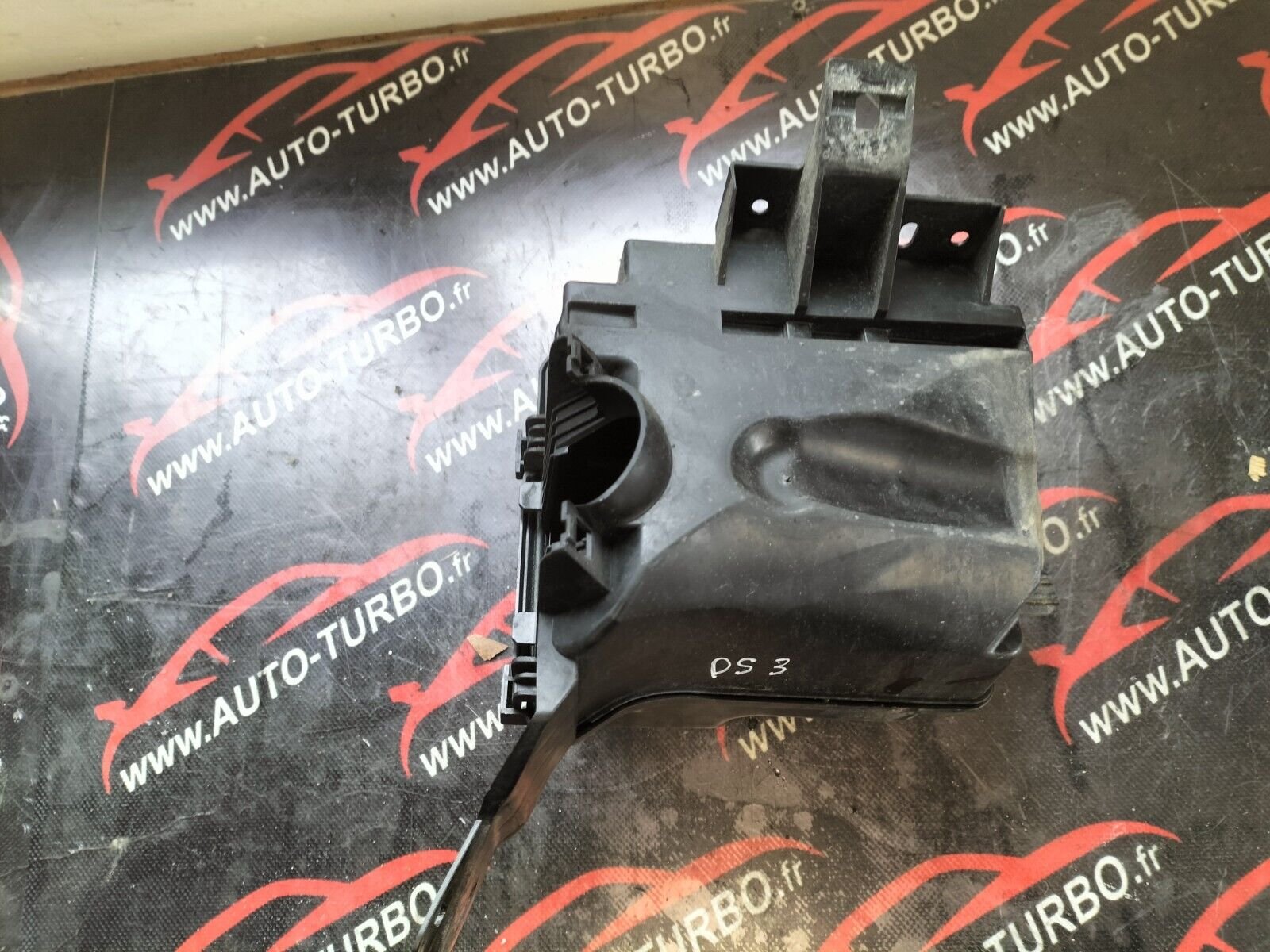 BOITE A FUSIBLES  CITROEN DS3 1.6 THP 9657287180, 9657287080