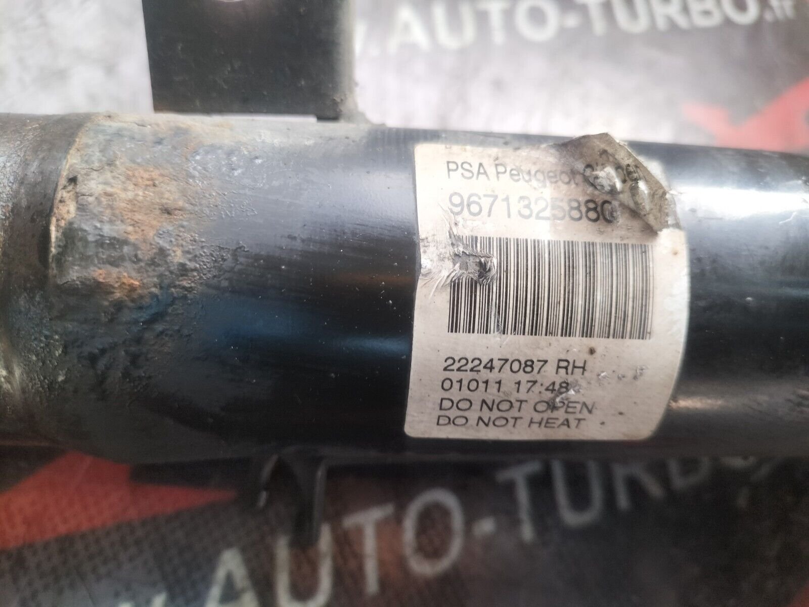 AMORTISSEUR AVANT DROIT CITROEN DS3 1.6 THP 9671325880