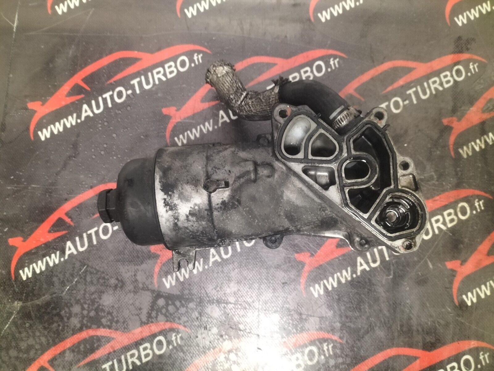 SUPPORT REFROIDISSEUR FILTRE A HUILE PSA 1.6 HDI