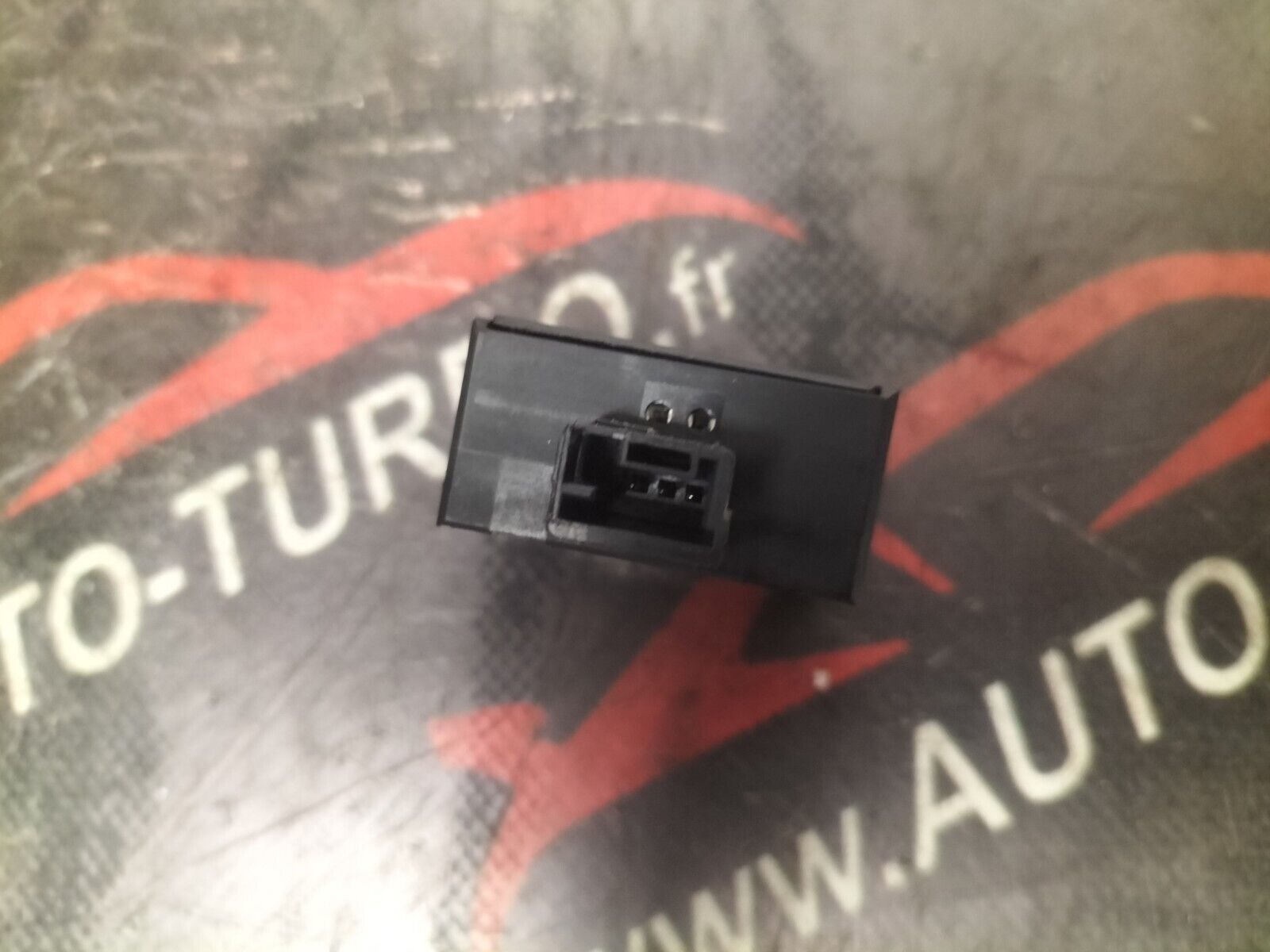 BOUTON REGLAGE DES PHARES CITROEN DS3 1.6 THP 156 CH 96661868XT