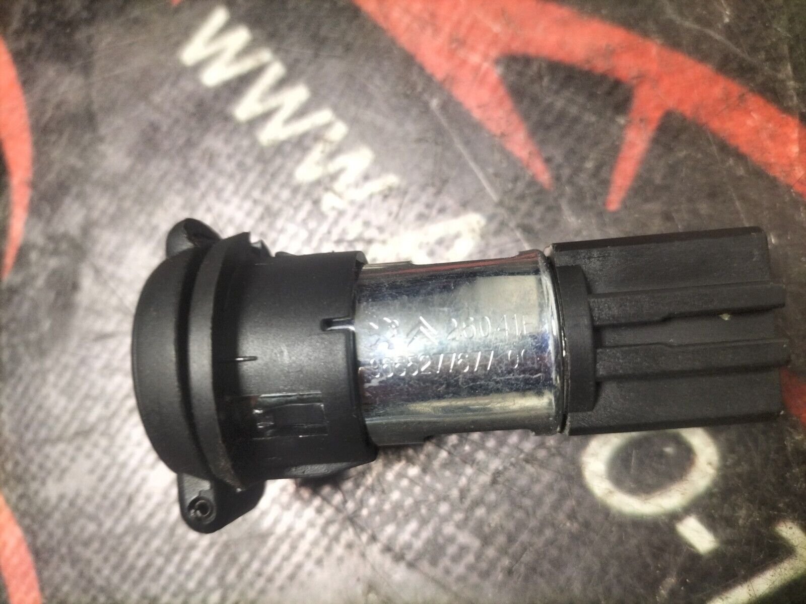 PRISE ALLUME CIGARE CITROEN DS3 1.6 THP 156 CH 9665277677