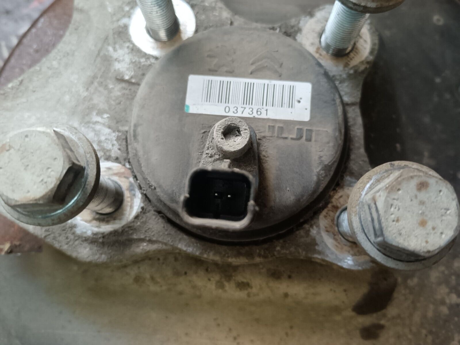 FUSEE ARRIERE GAUCHE PEUGEOT 308 II 9807112580