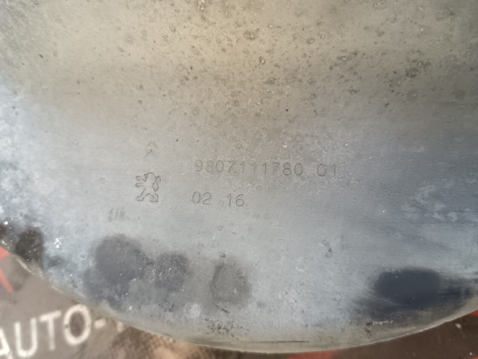 FUSEE ARRIERE DROITE PEUGEOT 308 II 9807111780