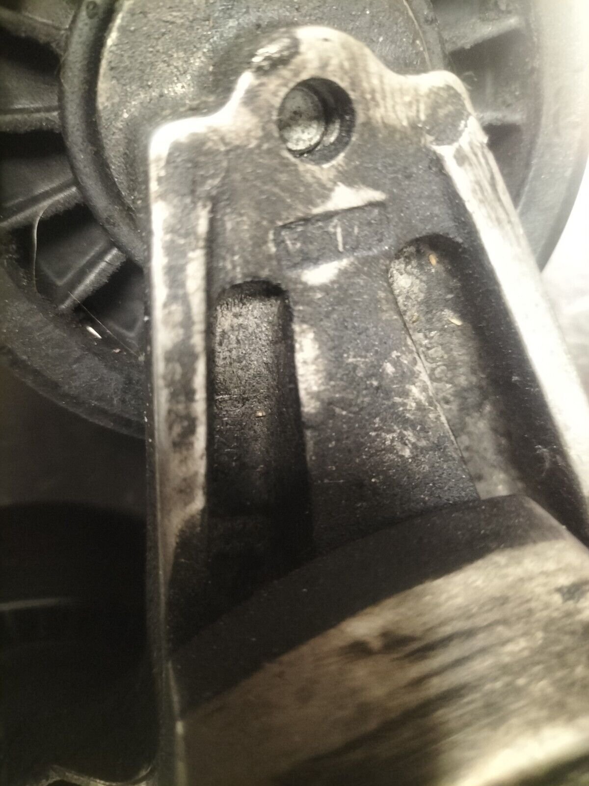 GALET POULIES TENDEUR  FORD C MAX 1.8 TDCI 115 CH KKDA