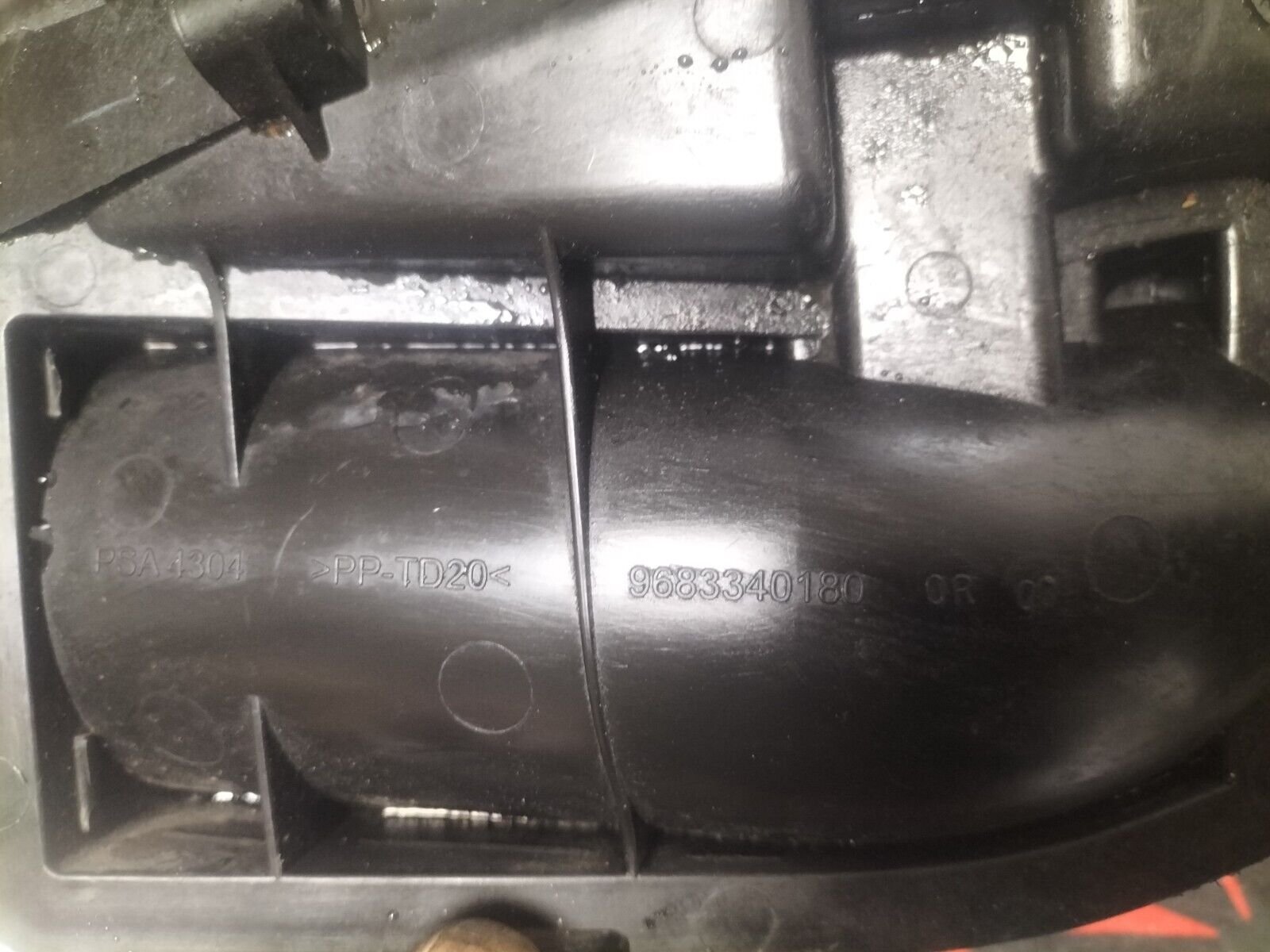 TUYAU ASPIRATION ADMISSION PEUGEOT CITROEN 9683340180