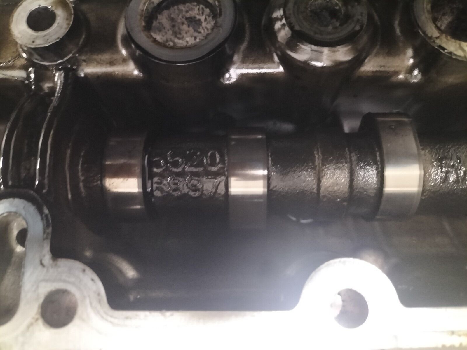 ARBRE A CAMES CULASSE MOTEUR   OPEL 1.3 CDTI FIAT JTD 55206388