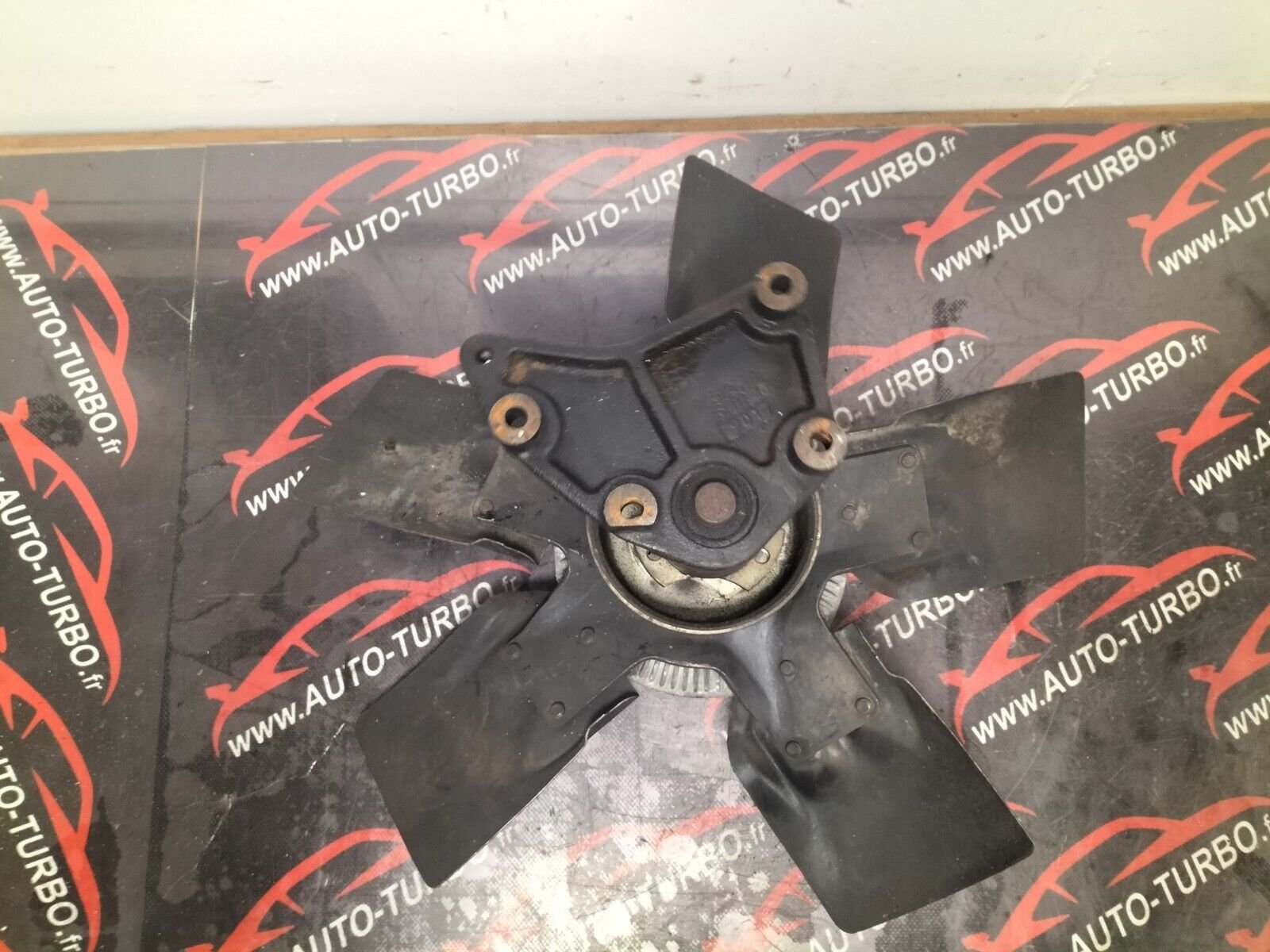 VENTILATEUR MOTEUR JEEP GRAND CHEROKEE 3.1 TD 90512678F