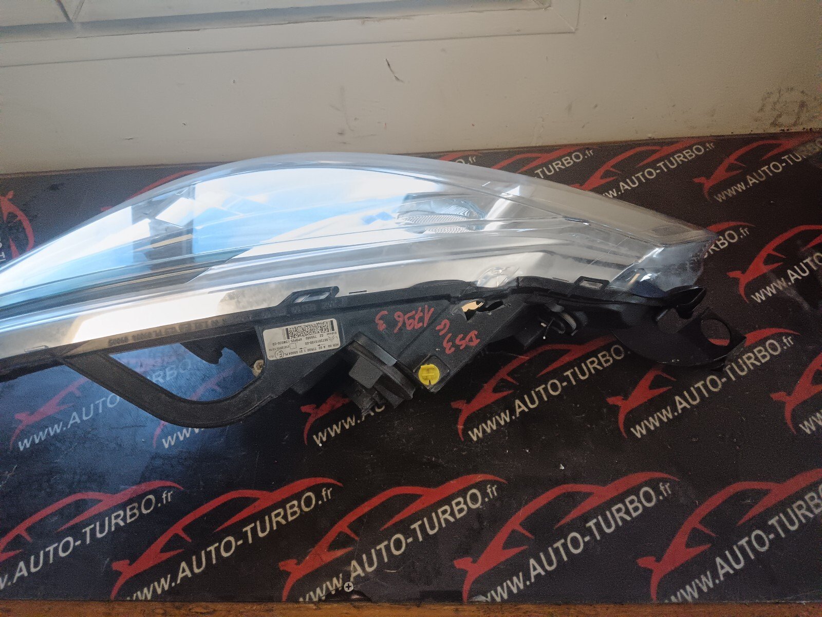PHARE AVANT GAUCHE CITROEN DS3 9673815180-00