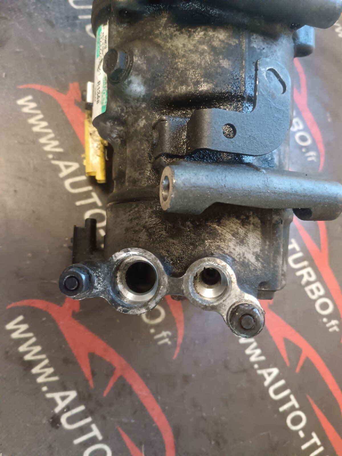 COMPRESSEUR DE CLIM  CITROEN DS3 1.6 THP 156 CH 9671216280