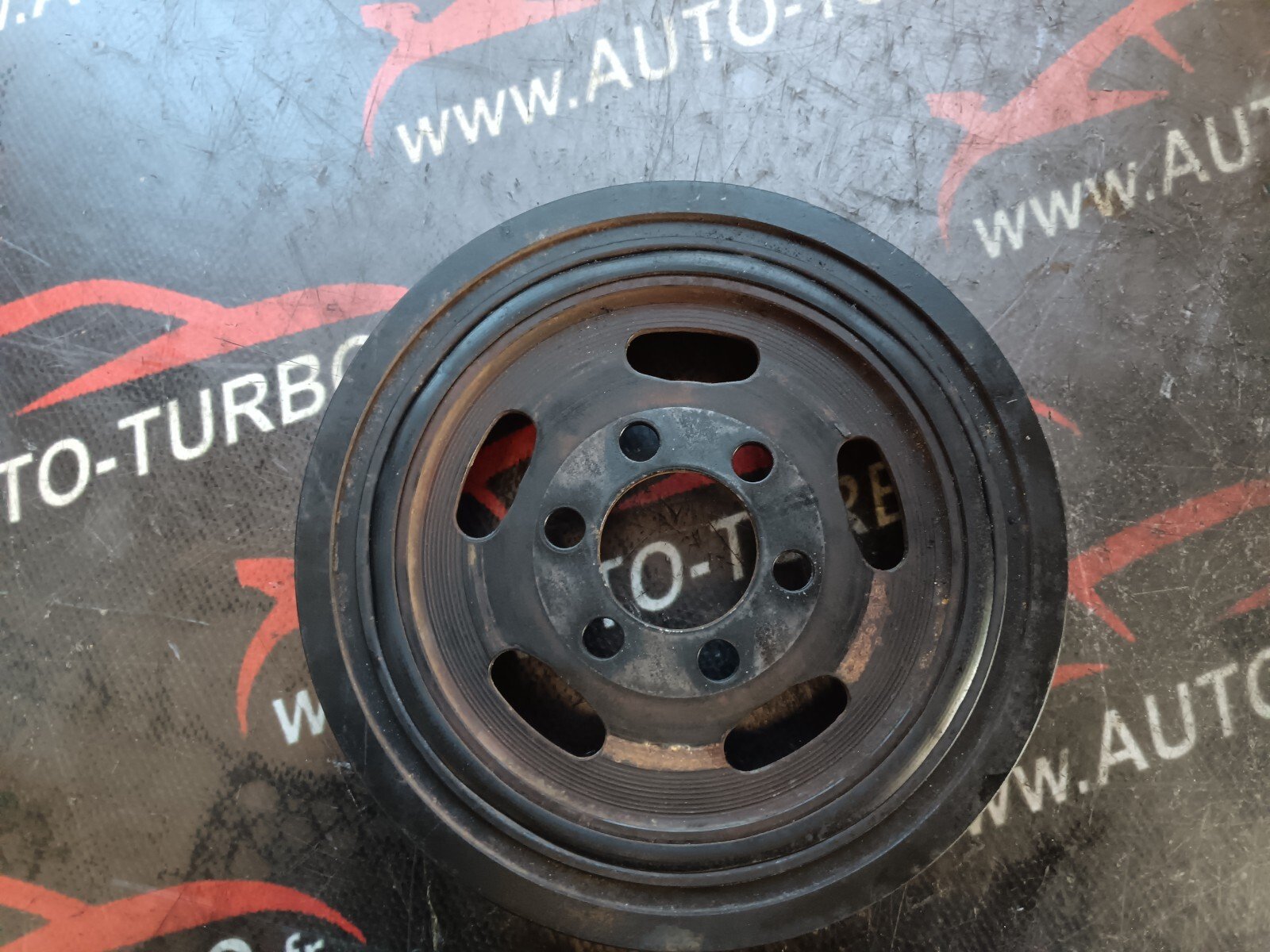 POULIE DE VILEBREQUIN RANGE ROVER SPORT 3.0 TDV6 306DT 4R8Q6B319AA