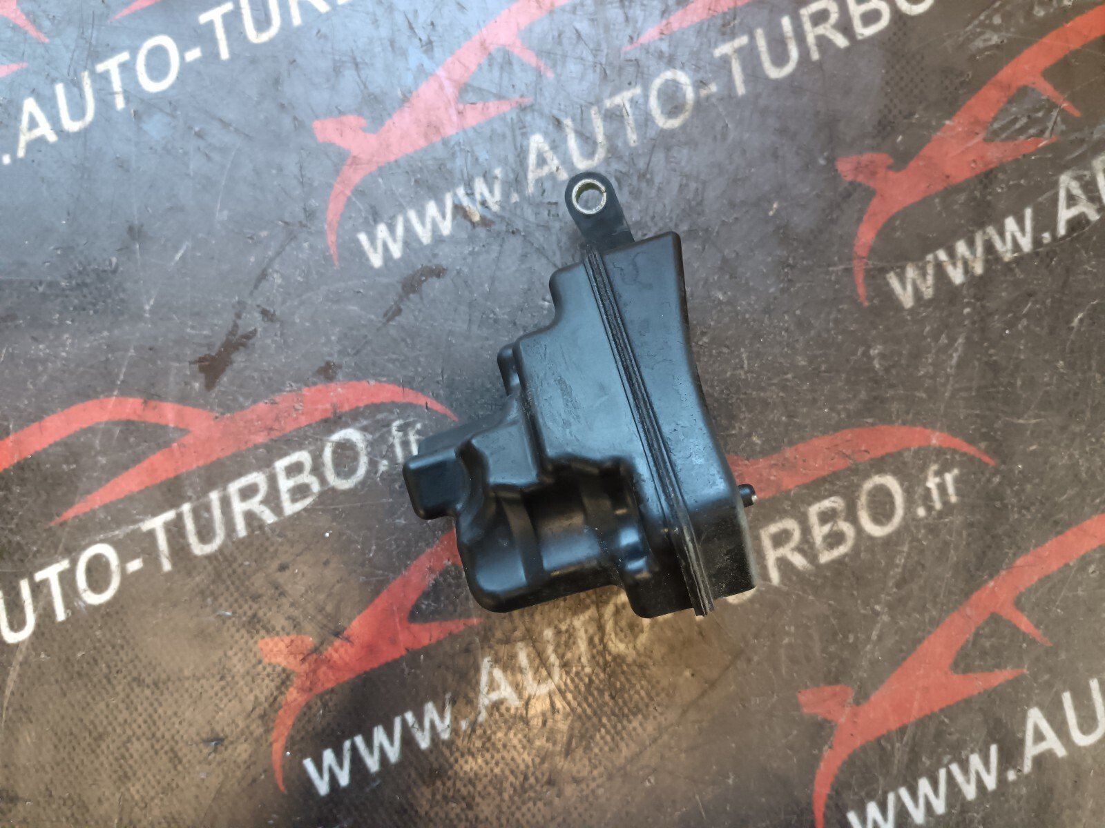 RESERVOIR A VIDE RANGE ROVER SPORT 3.0 TDV6 306DT 9X2Q9Y498AB