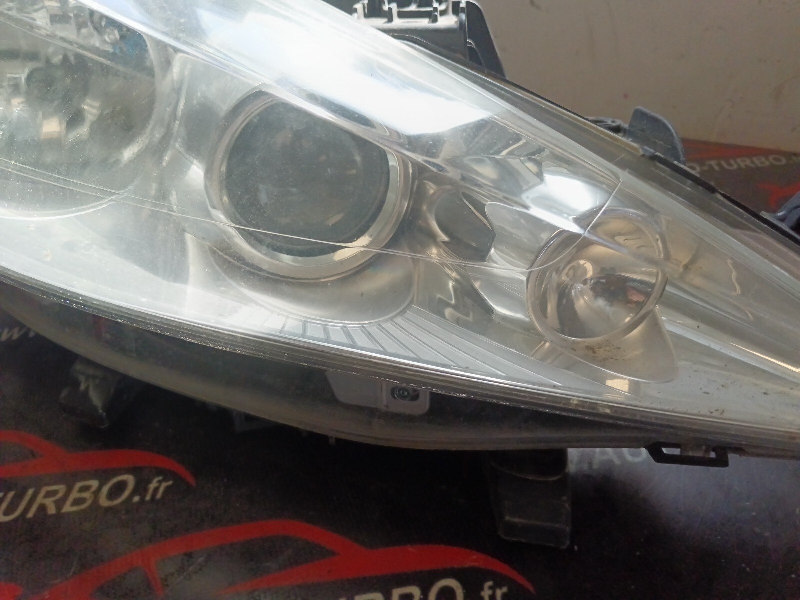 PHARE AVANT  DROITE    PEUGEOT 207 9683683880