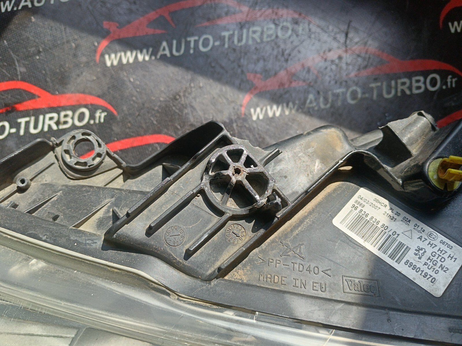 COMPTEUR KILOMETRIQUE    PEUGEOT 308 I 610335