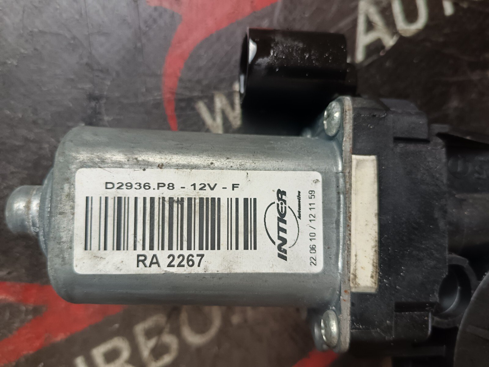 MOTEUR LEVE VITRE AVANT GAUCHE    ALFA ROMEO 159 2.4 JTD TI D2936.P8