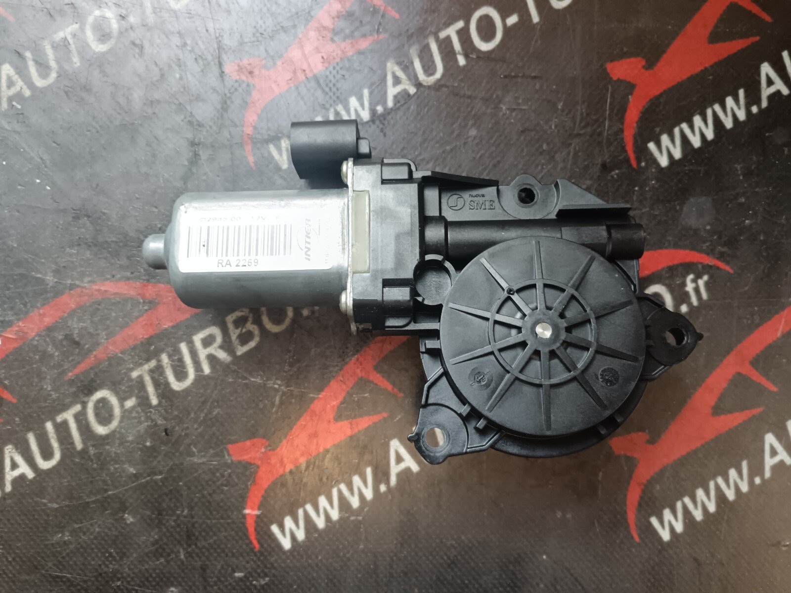 MOTEUR LEVE VITRE ARRIERE DROITE     ALFA ROMEO 159 2.4 JTD TI D2945.00