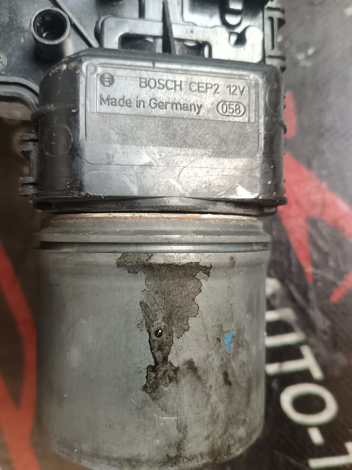 MOTEUR ESSUIE GLACE AVANT    ALFA ROMEO 159 2.4 JTD TI 0390241915