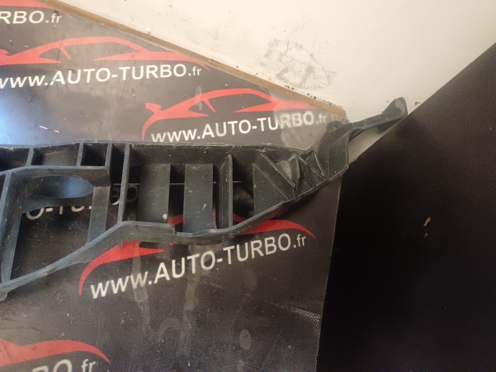 ABSORBEUR PARE CHOC AVANT  CITROEN C3/DS3 9683447480