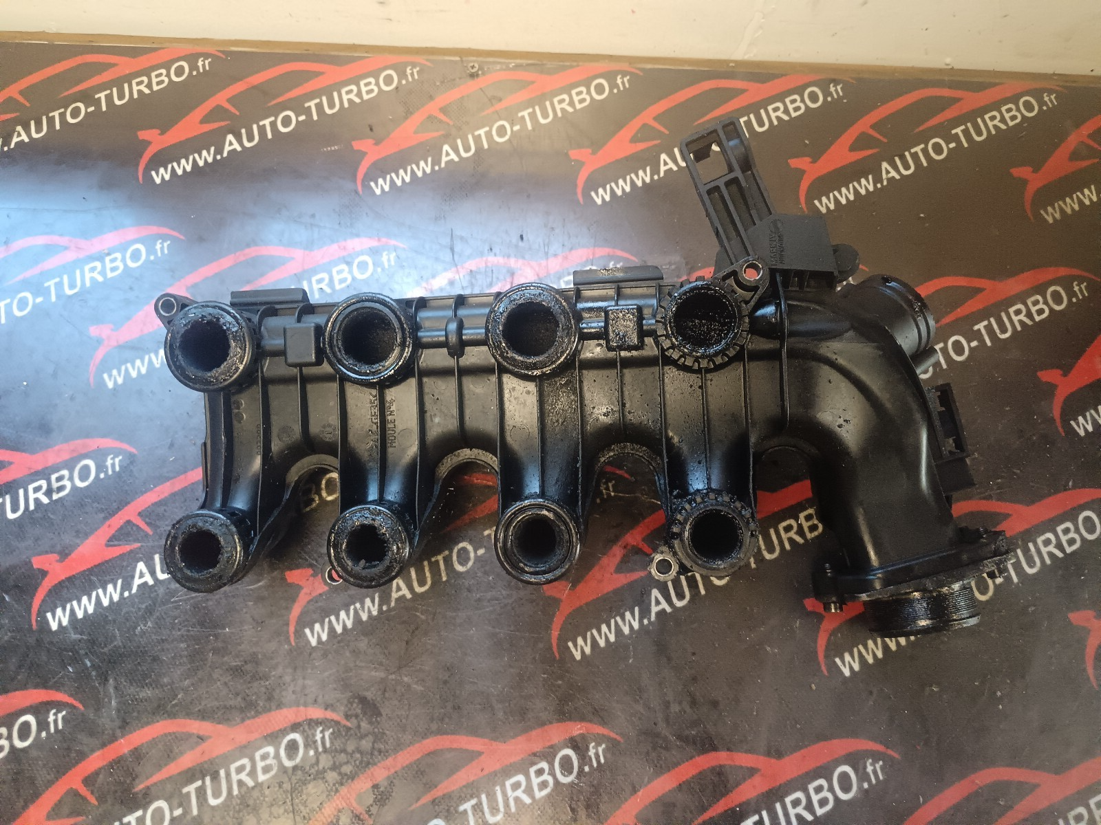 COLLECTEUR D'ADMISSION  PEUGEOT 308 I 1.6 HDI 90 CH 9684941780