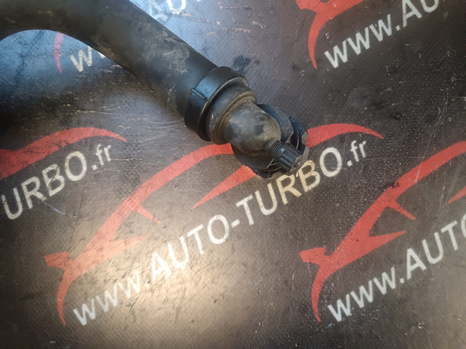 TUYEAU DE REFROIDISSEMENT PEUGEOT 308 I 1.6 HDI 90 CH