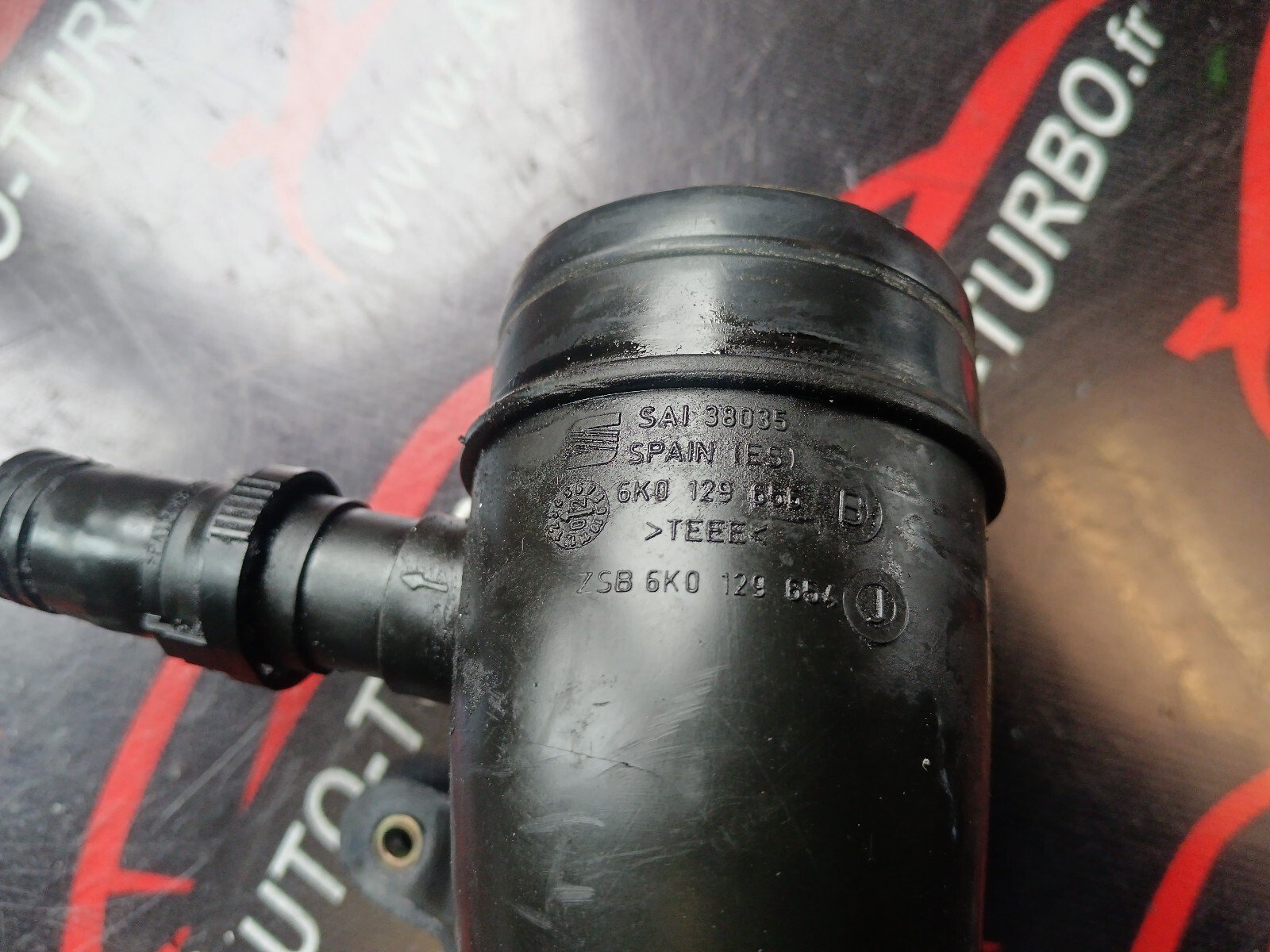 DURITE ADMISSION VOLKSWAGEN CADDY  1.9 TDI REFERENCE: 6K0129656