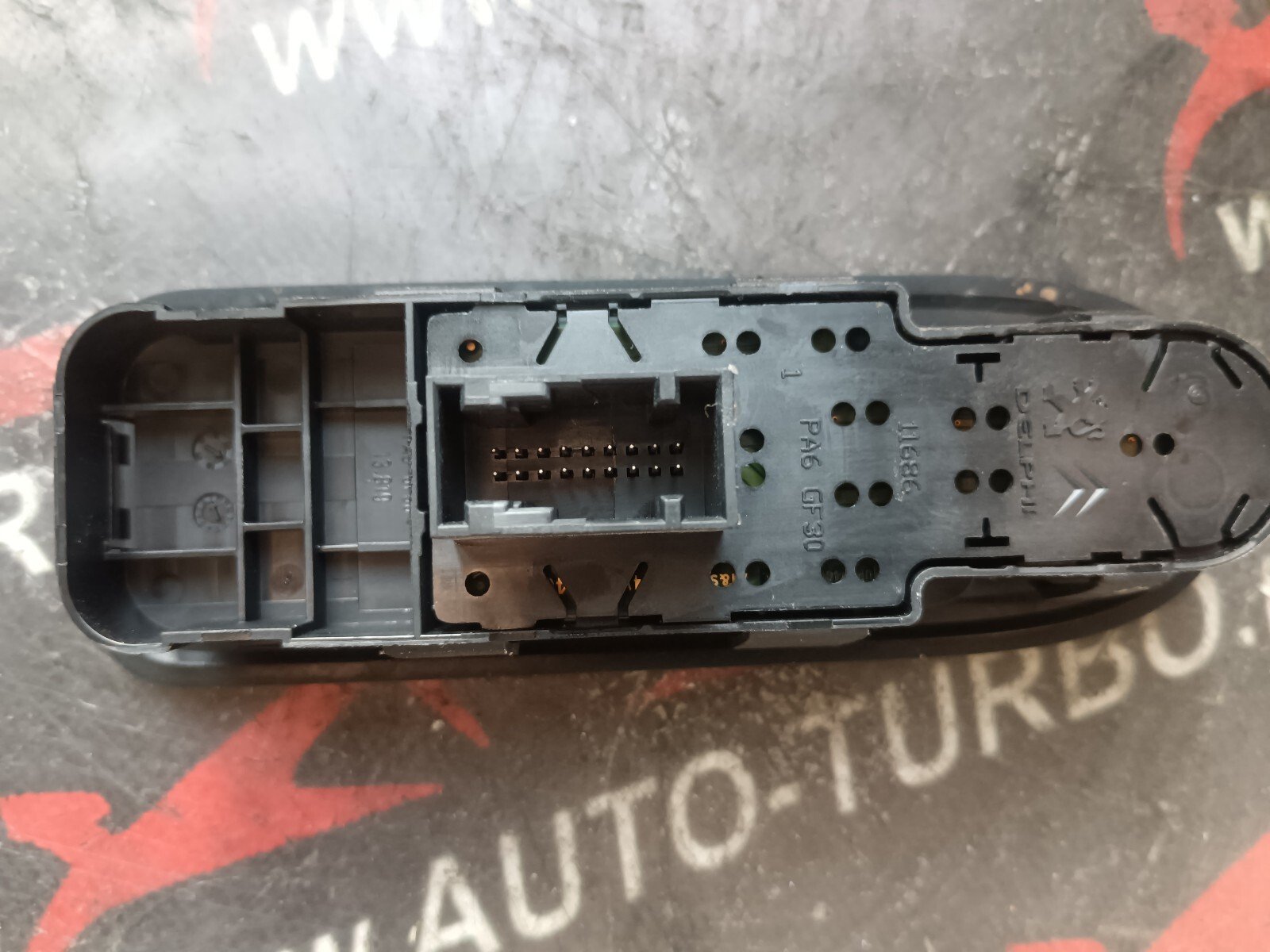 COMMANDES LEVE VITRE RETROVISEUR CONDUCTEUR  PEUGEOT 308 I 96565186XT