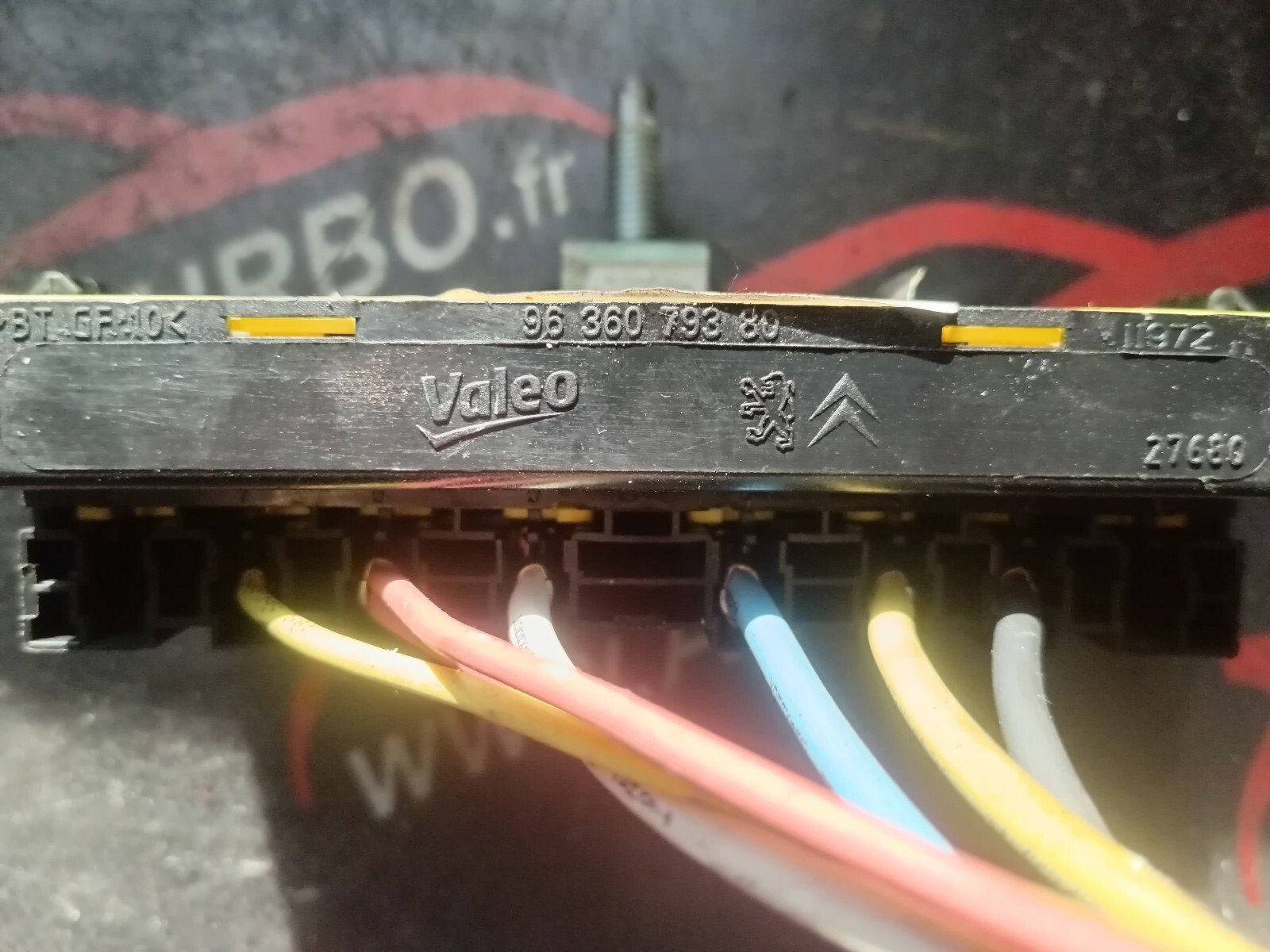 PORTE FUSIBLE USM PEUGEOT 308 I 9636079380