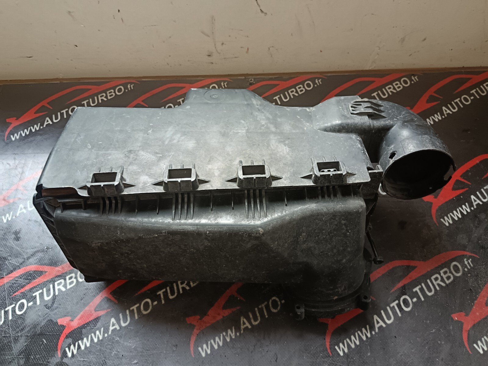 BOITIER FILTRE A AIR  PEUGEOT 308 I 1.6 HDI 90 CH 9663365980