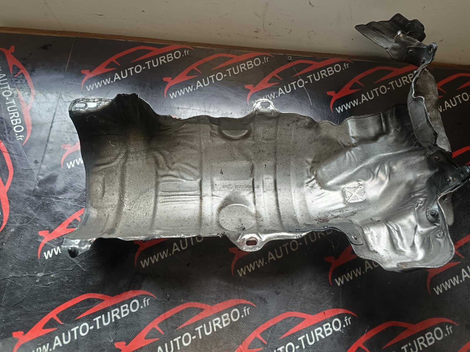 CACHE PARE FEU CATALYSEUR PEUGEOT 308 I 1.6 HDI 90 CH 9681296080