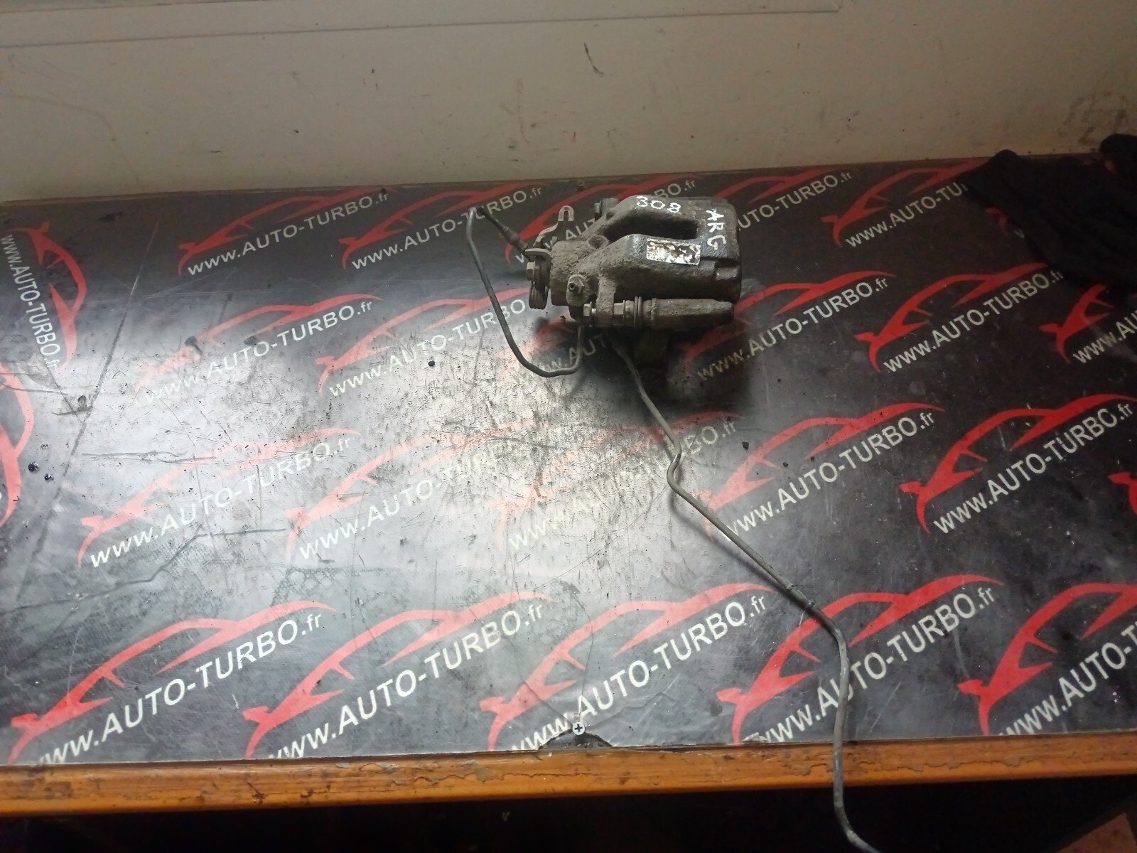 ETRIER DE FREIN ARRIERE  GAUCHE PEUGEOT 308 I 1.6 HDI 90 CH