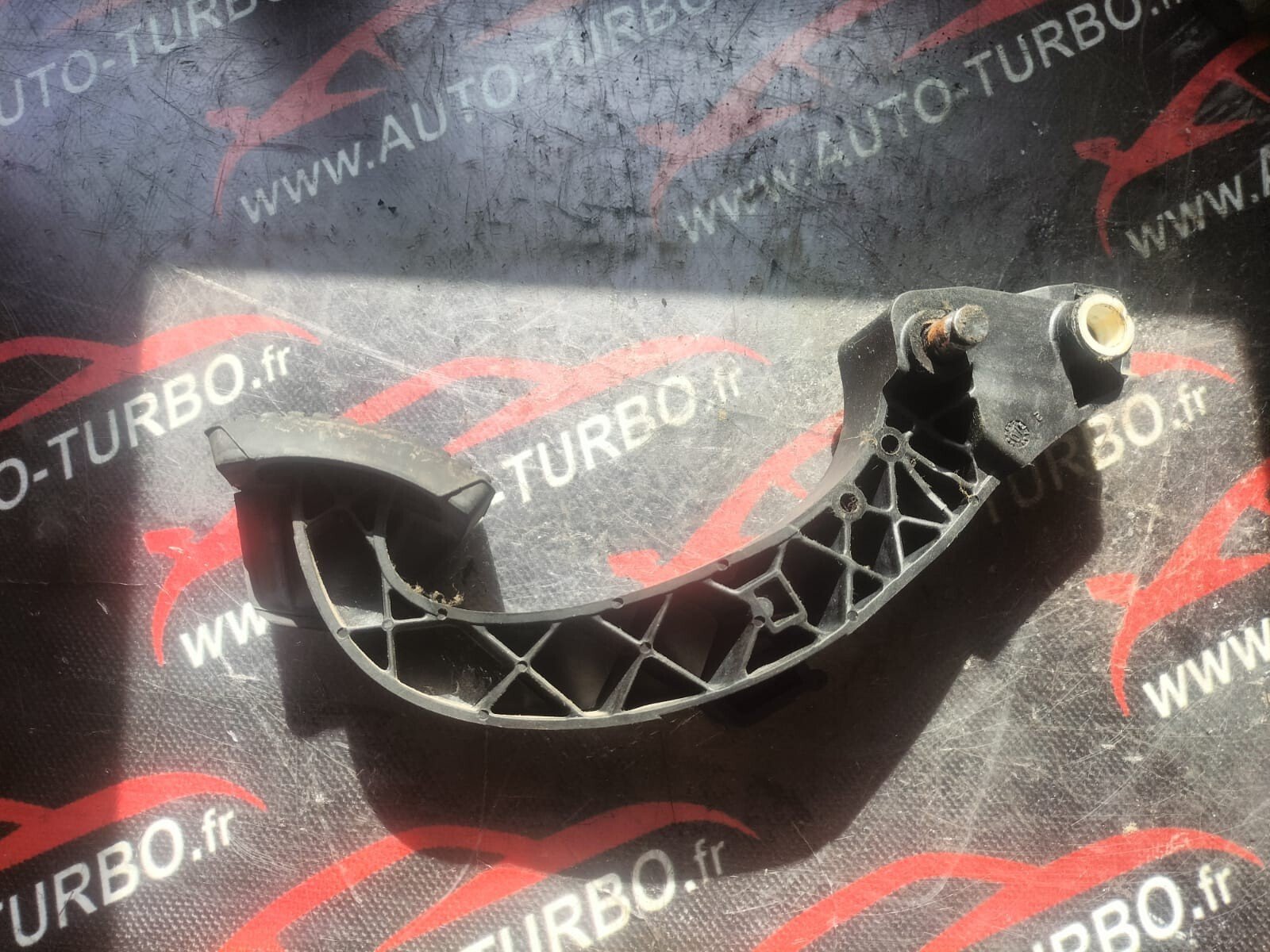 PEDALE D'EMBRAYAGE PEUGEOT 308 I 1.6 HDI 90 CH 50262413